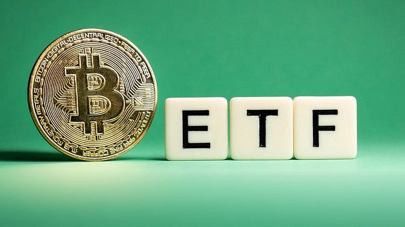 Bitcoin ETFs Weekly Net Outflows Cross $1 Billion Amid $100,000 Price Restest Bitcoin